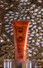 LA SULTANE DE SABA Ayurveda – drėkinantis rankų kremas / moisturizing hand cream 50 ml - Paveikslėlis 2