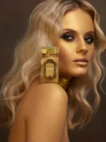 LA SULTANE DE SABA Gold & Champagne – anti-ageing scrub (aukso ir šampano veido šveitiklis su kedru ir pačiuliu) 100 ml - Paveikslėlis 2