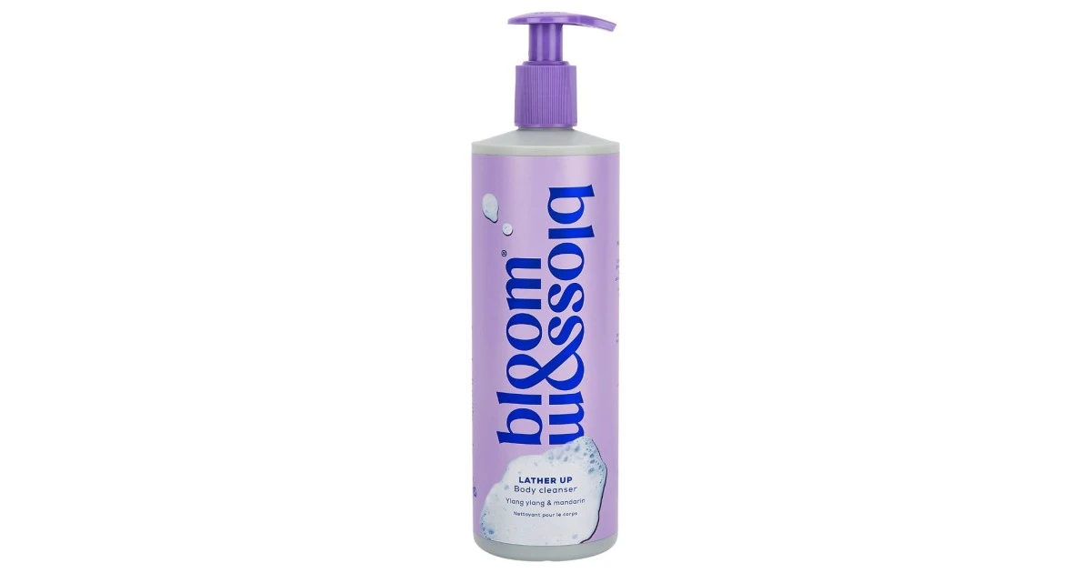 Bloom-blossom-lather-up-body-cleanser-svelnus-kuno-prausiklis-500ml-5060193643236 LATHER UP Body Cleanser Švelnus kūno prausiklis, 500ml - Paveikslėlis 1